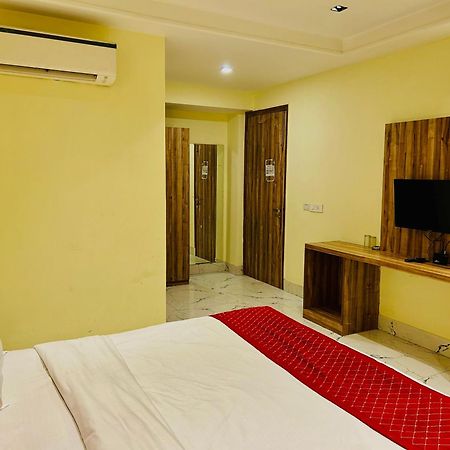 Goodluck House Near Terminal 3 Igi Airport Hotell New Delhi Eksteriør bilde