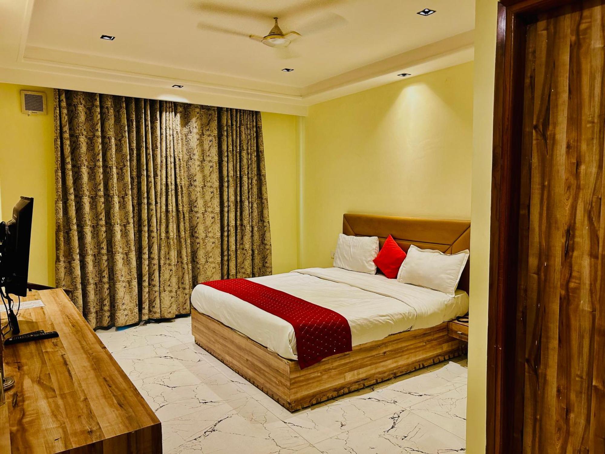 Goodluck House Near Terminal 3 Igi Airport Hotell New Delhi Eksteriør bilde