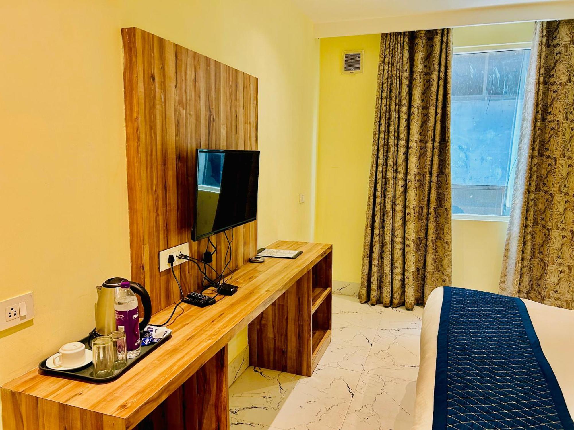 Goodluck House Near Terminal 3 Igi Airport Hotell New Delhi Eksteriør bilde