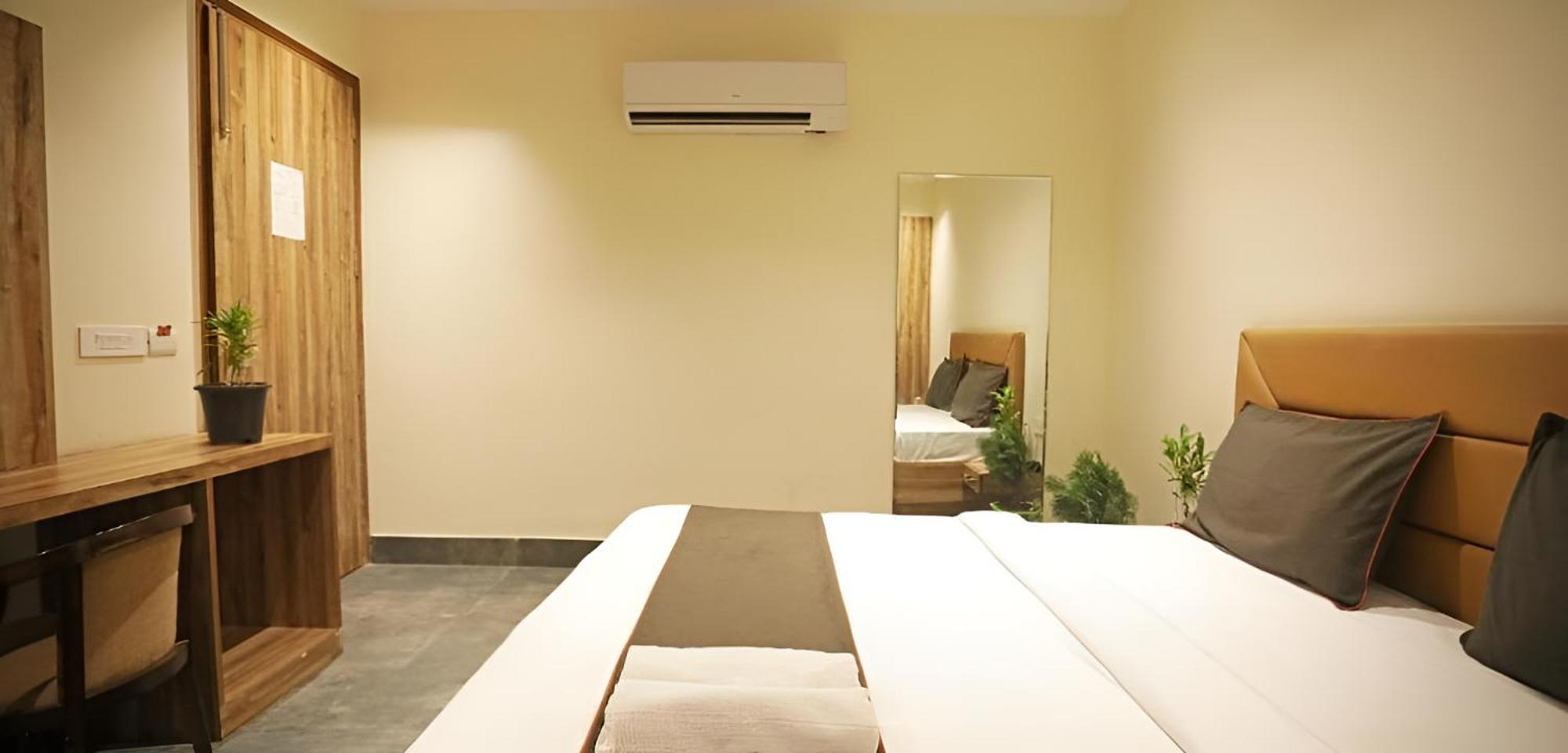 Goodluck House Near Terminal 3 Igi Airport Hotell New Delhi Eksteriør bilde